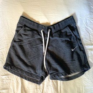 Women's Nike Shorts (Grey) Sz Medium
